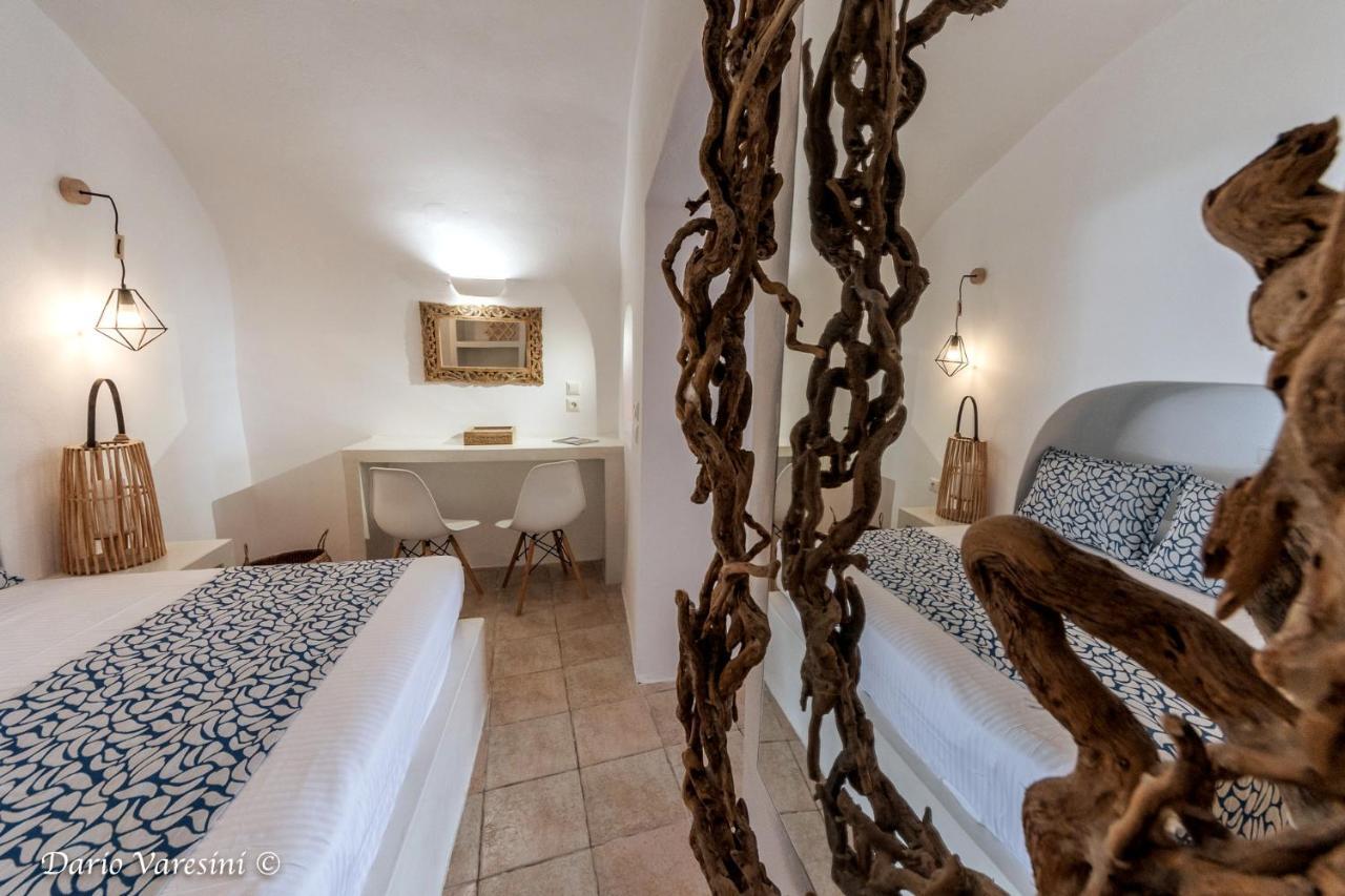 Santorinian Lava House Villa Pyrgos Kallistis Bagian luar foto