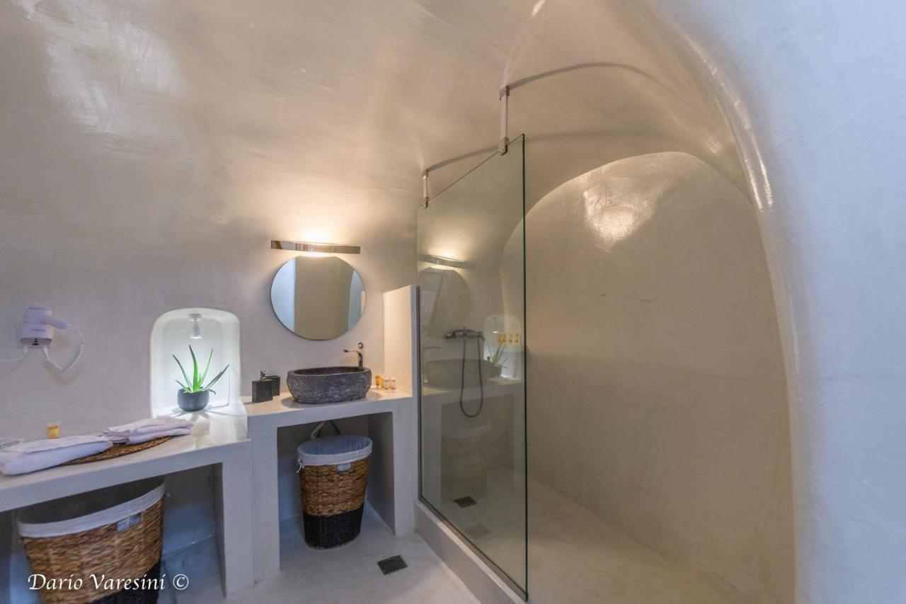Santorinian Lava House Villa Pyrgos Kallistis Bagian luar foto